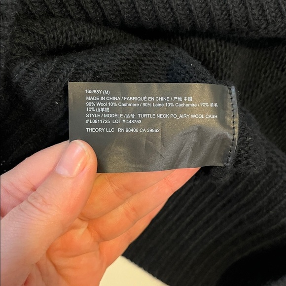 Theory Wool-Cashmere Turtleneck Sweater, Black - M - Picture 6 of 8